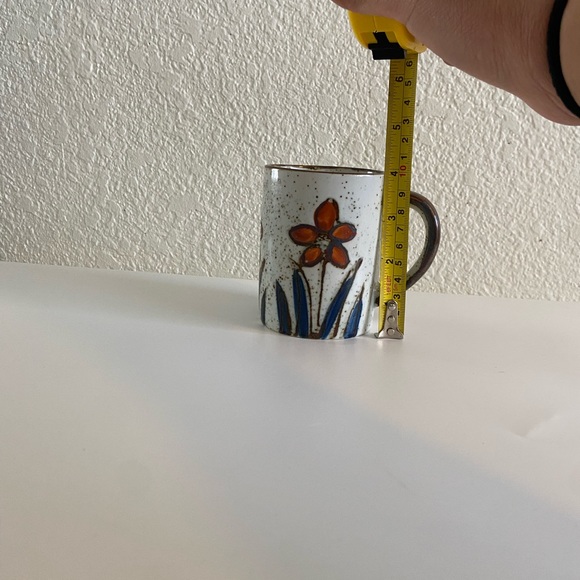 Mid Century Speckled Mugs - Picture 4 of 5